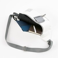 槙島聖護モデルのバッグ。