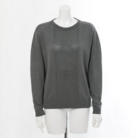 宜野座伸元モデルのトップス。