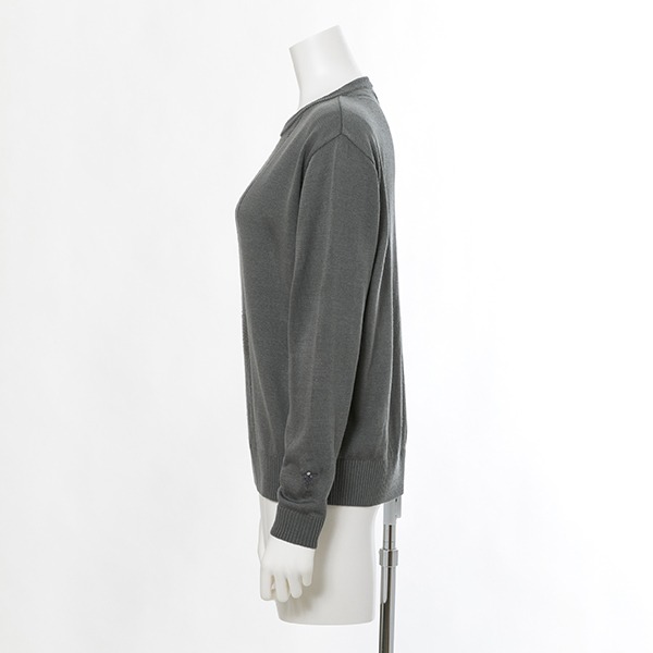 宜野座伸元モデルのトップス。