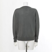 宜野座伸元モデルのトップス。