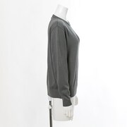 宜野座伸元モデルのトップス。