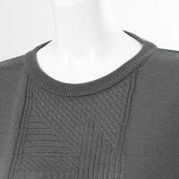 宜野座伸元モデルのトップス。