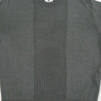 宜野座伸元モデルのトップス。