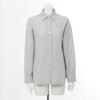 槙島聖護モデルのトップス。