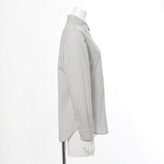 槙島聖護モデルのトップス。