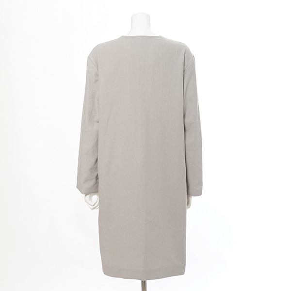 槙島聖護モデルのアウター。