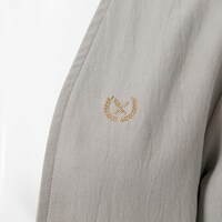 槙島聖護モデルのアウター。