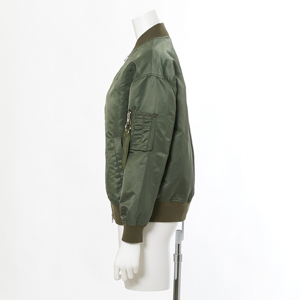 狡噛慎也モデルのアウター。