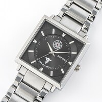 宜野座伸元モデルの腕時計。