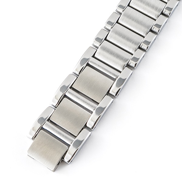 宜野座伸元モデルの腕時計。