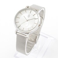 槙島聖護モデルの腕時計。