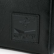 宜野座伸元モデルのバッグ。