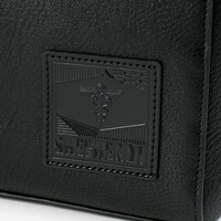 宜野座伸元モデルのバッグ。