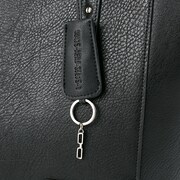 宜野座伸元モデルのバッグ。