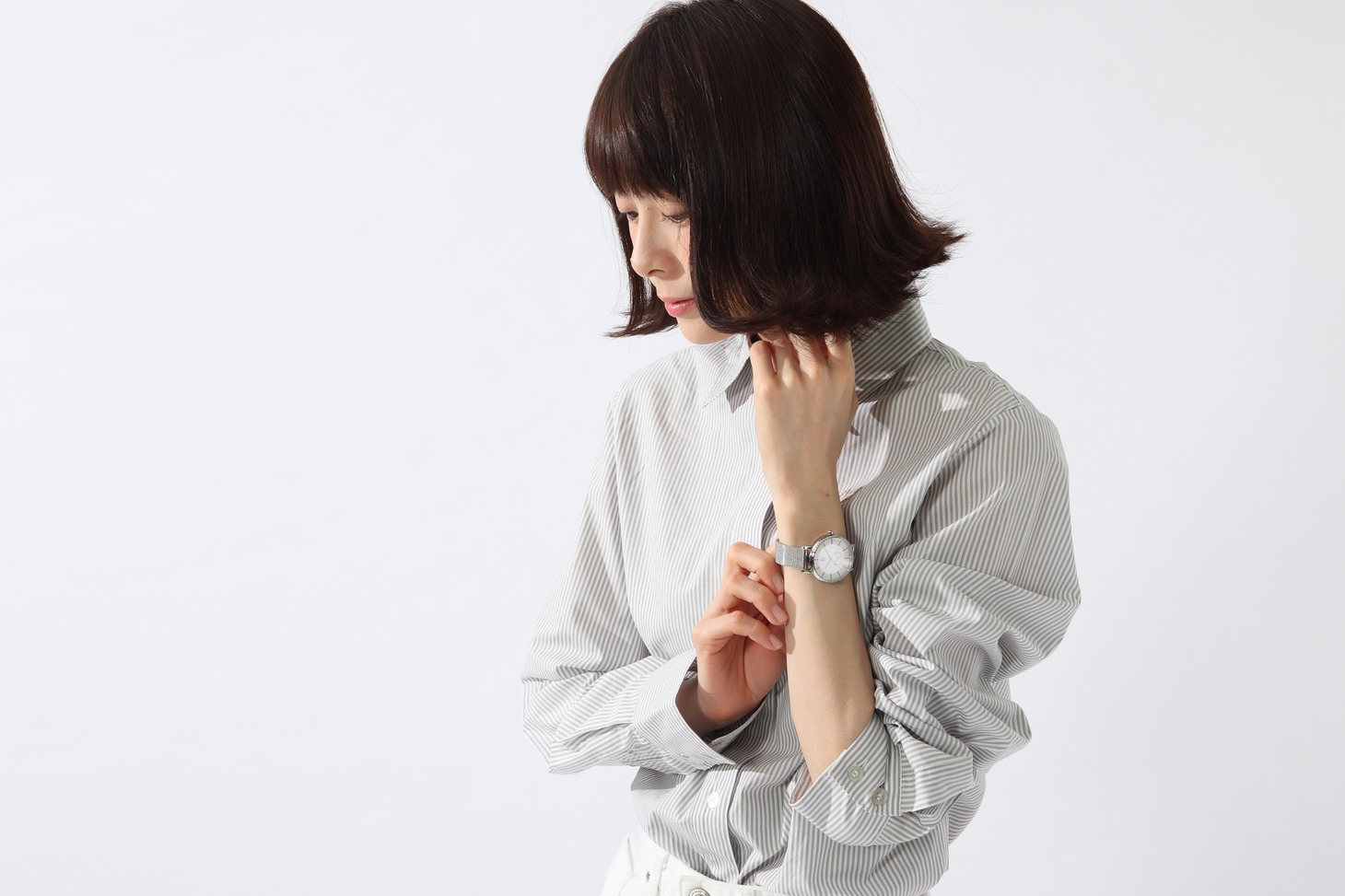 槙島聖護モデルの腕時計使用イメージ。