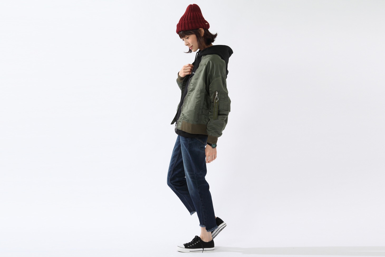 狡噛慎也モデルのアウター使用イメージ。