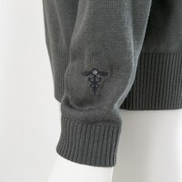 宜野座伸元モデルのトップス。