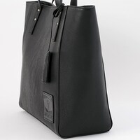 宜野座伸元モデルのバッグ。