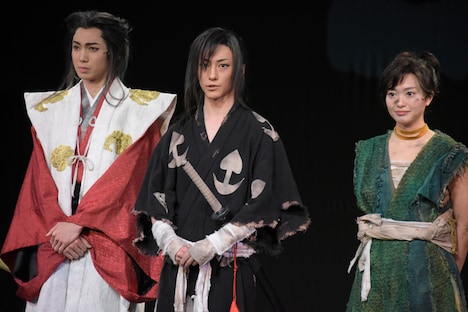 舞台「どろろ」公開ゲネプロ前の舞台挨拶より。