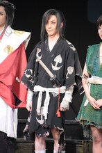 百鬼丸役の鈴木拡樹。