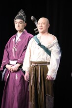 琵琶丸役の赤塚篤紀。