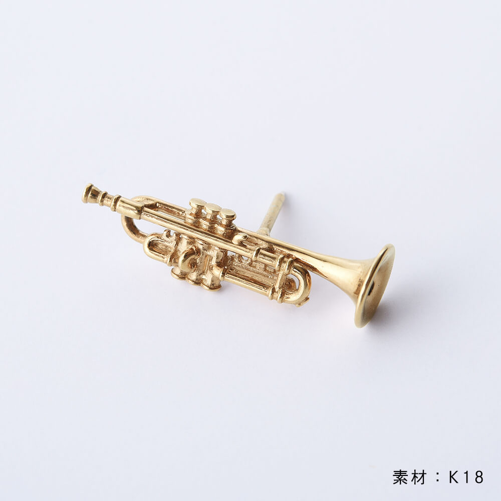 「ムッタの金ピカトランペット タイタックピン（K18）」