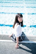 週刊ヤングジャンプ14号に掲載された杉本愛莉鈴のグラビアより。(c)佐藤裕之／集英社