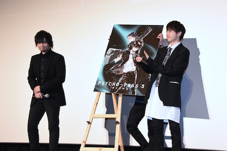 左から中村悠一、梶裕貴。