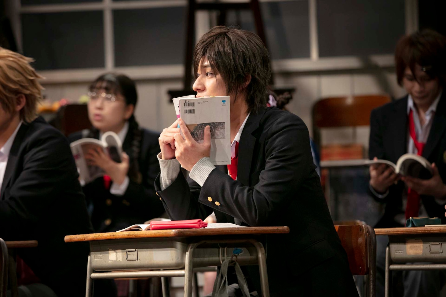 舞台「70億分の1の恋～告白実行委員会～」より。