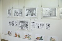 「BEASTARS原画展 ～板垣巴留の世界～」の様子。