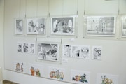 「BEASTARS原画展 ~板垣巴留の世界~」の様子。
