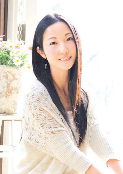伊藤静（鳥羽美波役）