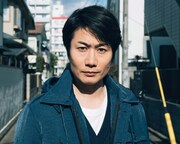 弄内洋太役の戸次重幸。(c)『電影少女 2018』製作委員会