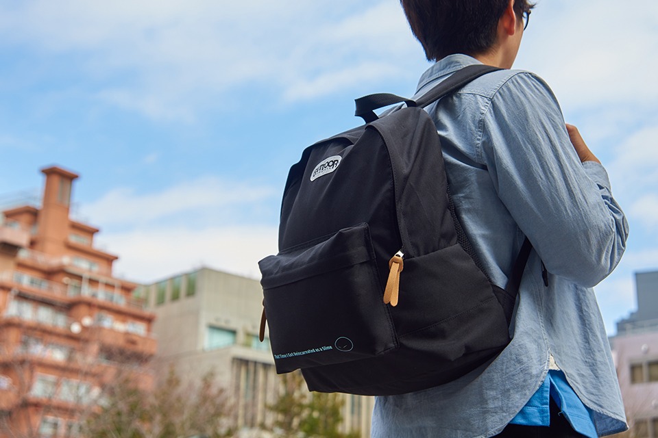 コラボバッグ使用イメージ。