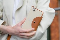 スマートフォンケース使用イメージ