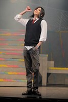 新名裕輝役の野口稜介。