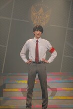 加賀幸彦役の大橋典之。