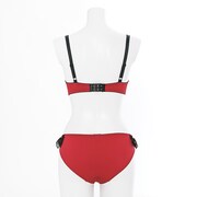 遠坂凛モデルのランジェリーセット。