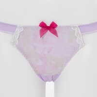 間桐桜モデルのランジェリーセット。