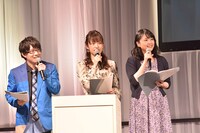 左から豊永利行、小松未可子、三上枝織。