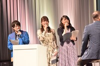 左から豊永利行、小松未可子、三上枝織。