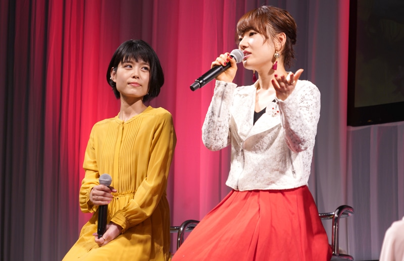 左から沢城みゆき、庄司宇芽香。