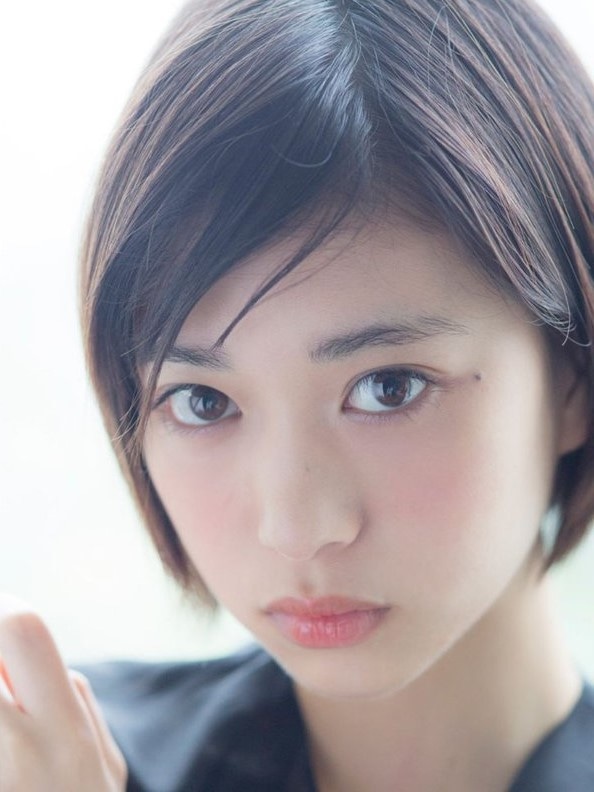 寺田亜希役の森川葵。
