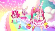 「映画プリキュアミラクルユニバース」のエンディングダンス映像より。