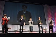 左から櫻井孝宏、花江夏樹、鬼頭明里、下野紘、松岡禎丞。