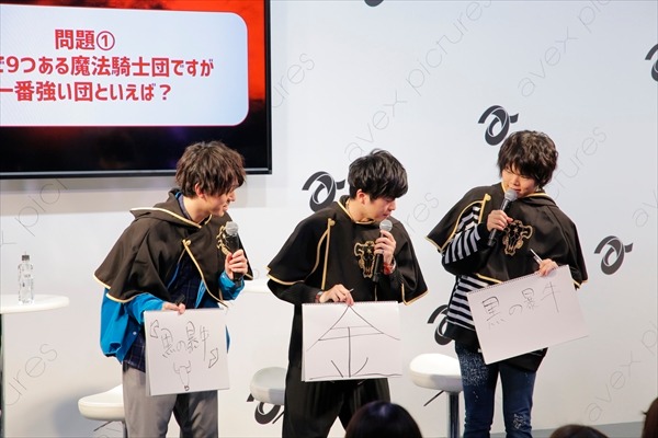 「王撰騎士団（ロイヤルナイツ）編突入記念SPステージ」の様子。
