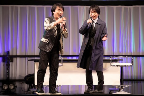 左から狡噛慎也役の関智一、宜野座伸元役の野島健児。