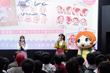 イベントの様子。左から小倉唯、天城サリー。