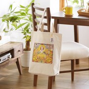 「A4サイズのファイルが入るチャーム付きトートバッグ」使用イメージ