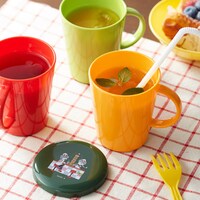 「ふたつきコップ2柄セット」使用イメージ